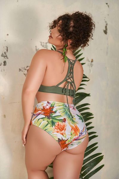 Жіночий роздільний купальник PLUS SIZE тропічний принт SW1435 фото