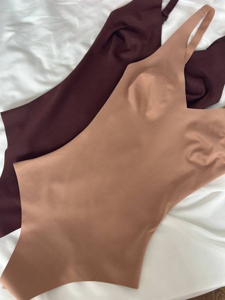 Бежевий безшовний утягуючий боді з бавовняною ластовицею DO4102 фото