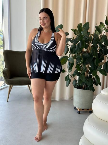 Чорно-білий купальник танкіні PLUS SIZE з шортиками SW1548 фото