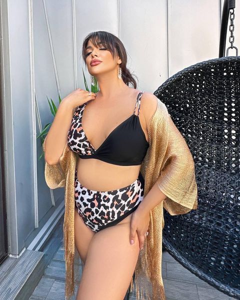 Раздельный черный купальник PLUS SIZE с высокими плавками и лео-принтом. SW1376/1 фото