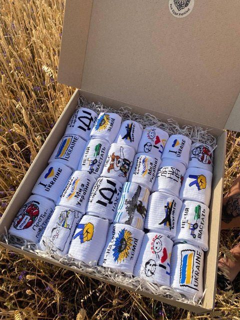 Большой Бокс патриотических женских носков на 28 пар 36-41р в подарочной коробке ж28укр1 фото